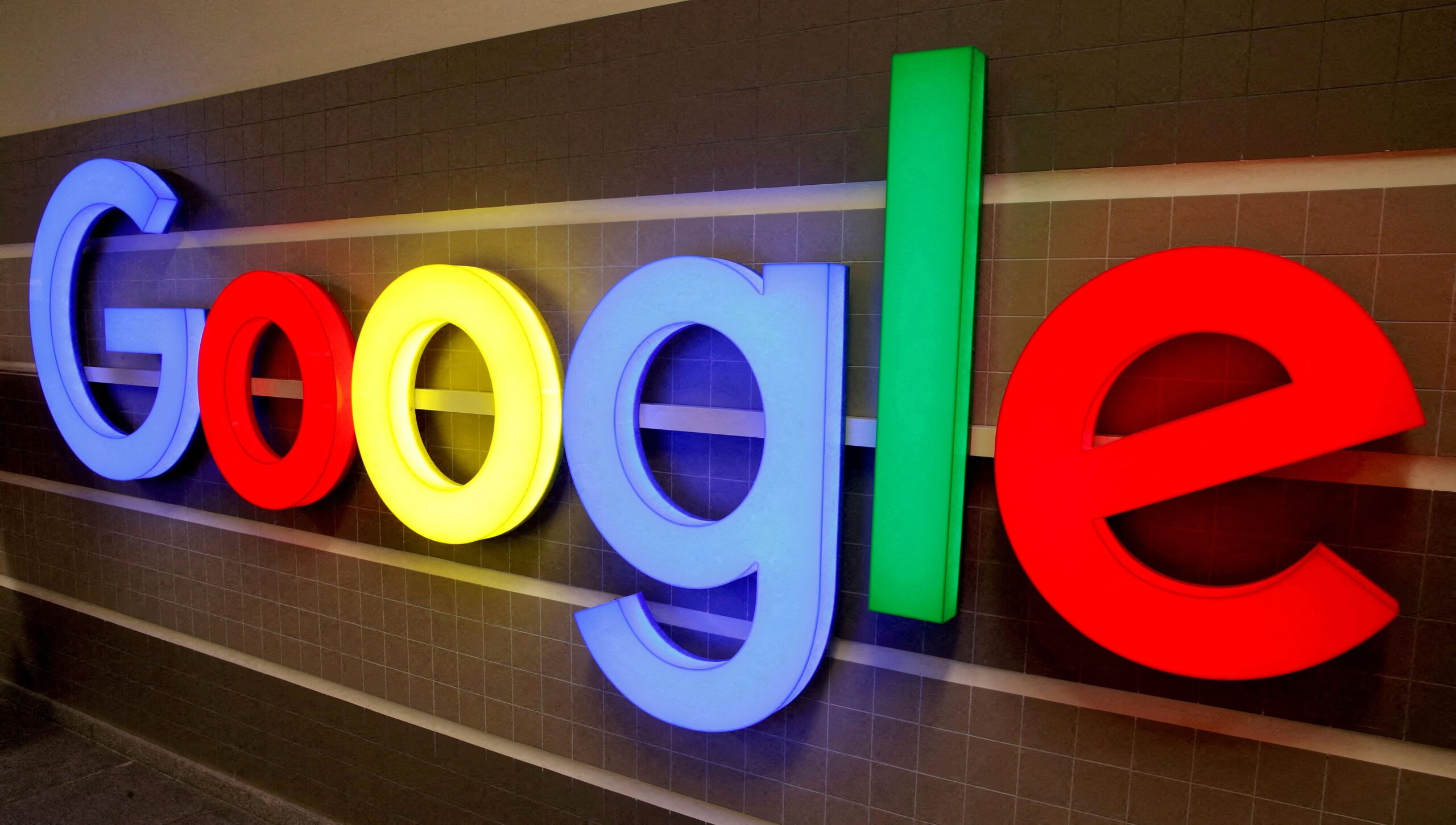 Alphabet supera estimativas de récipe e anuncia pagamento de dividendos