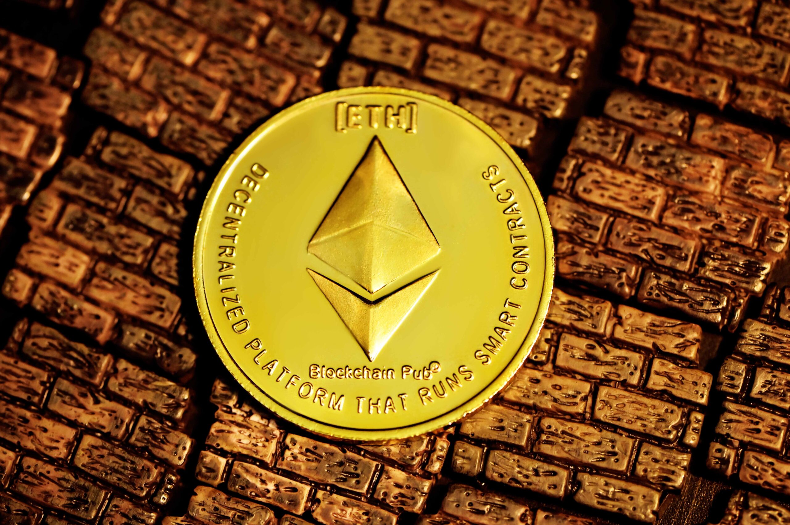 A hora do Ethereum? O que explica disparada da criptomoeda e até quanto subida pode ir