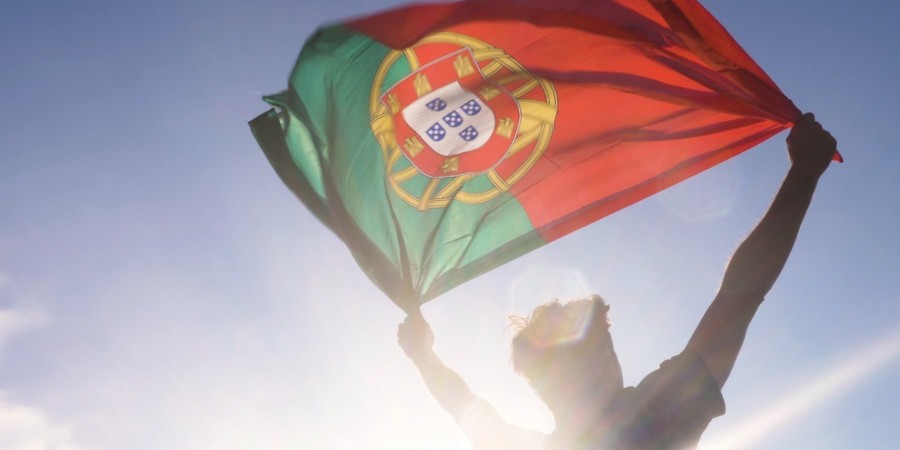 Portugal aprova enfraquecimento de Constrangido de Pensão para frear êxodo de jovens