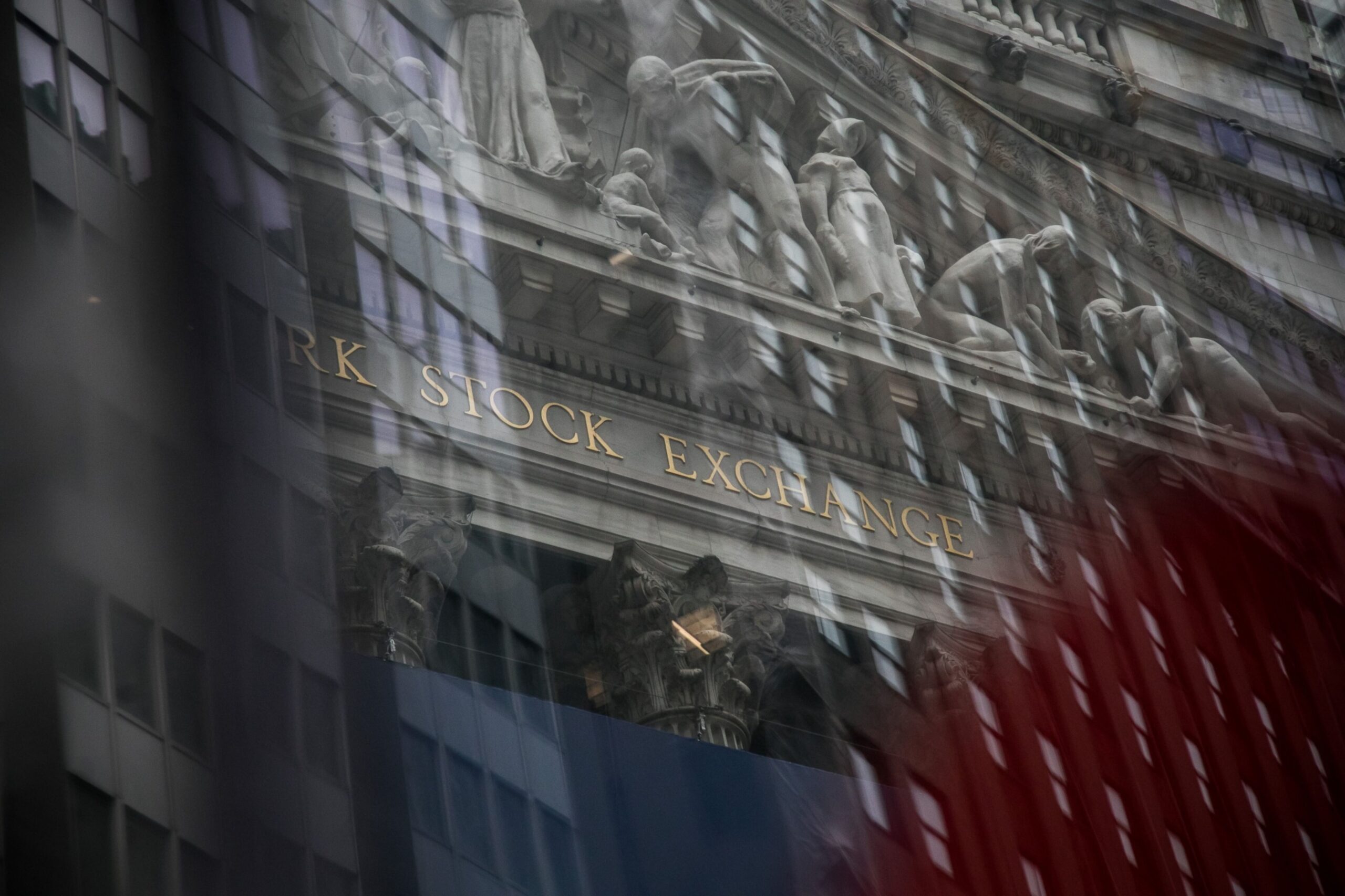 os 3 fatores que fizeram o index amargar perdas de 1,7% em abril