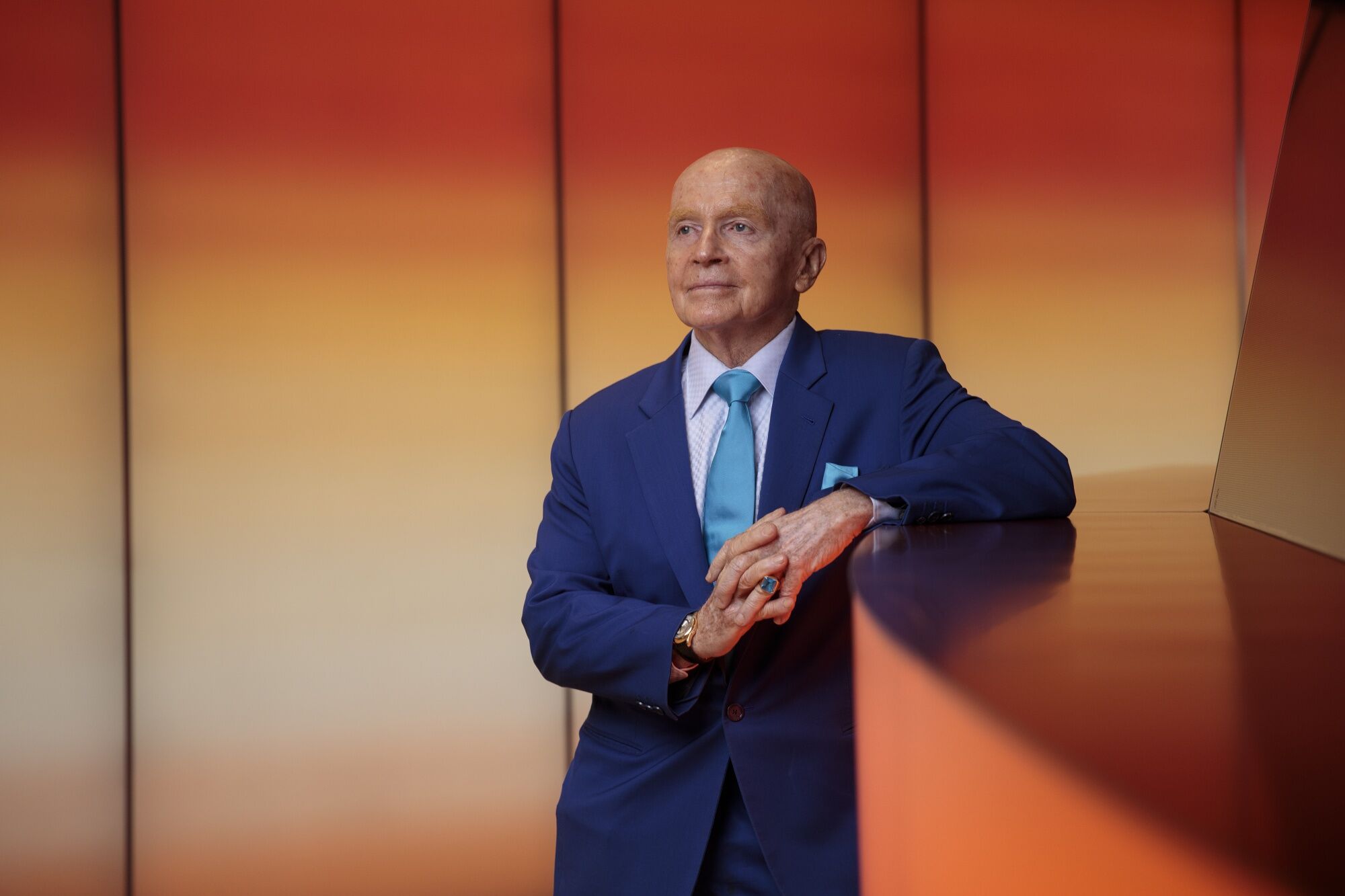 Por que Mark Mobius, guru dos emergentes, voltou a permanecer otimista com ações chinesas