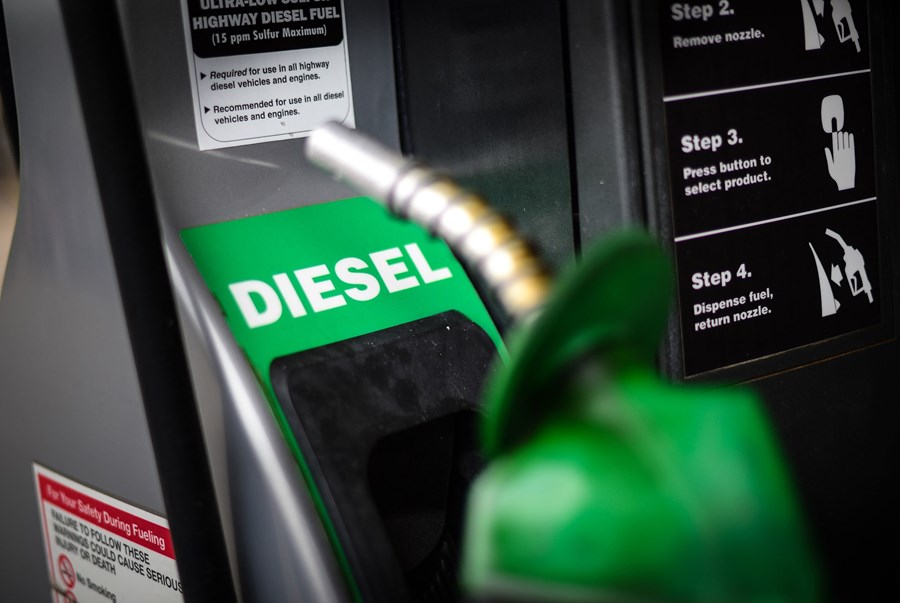 Valimento do diesel passa de R$ 6 e sobe 0,33% nos postos do região na 1ª quinzena de maio