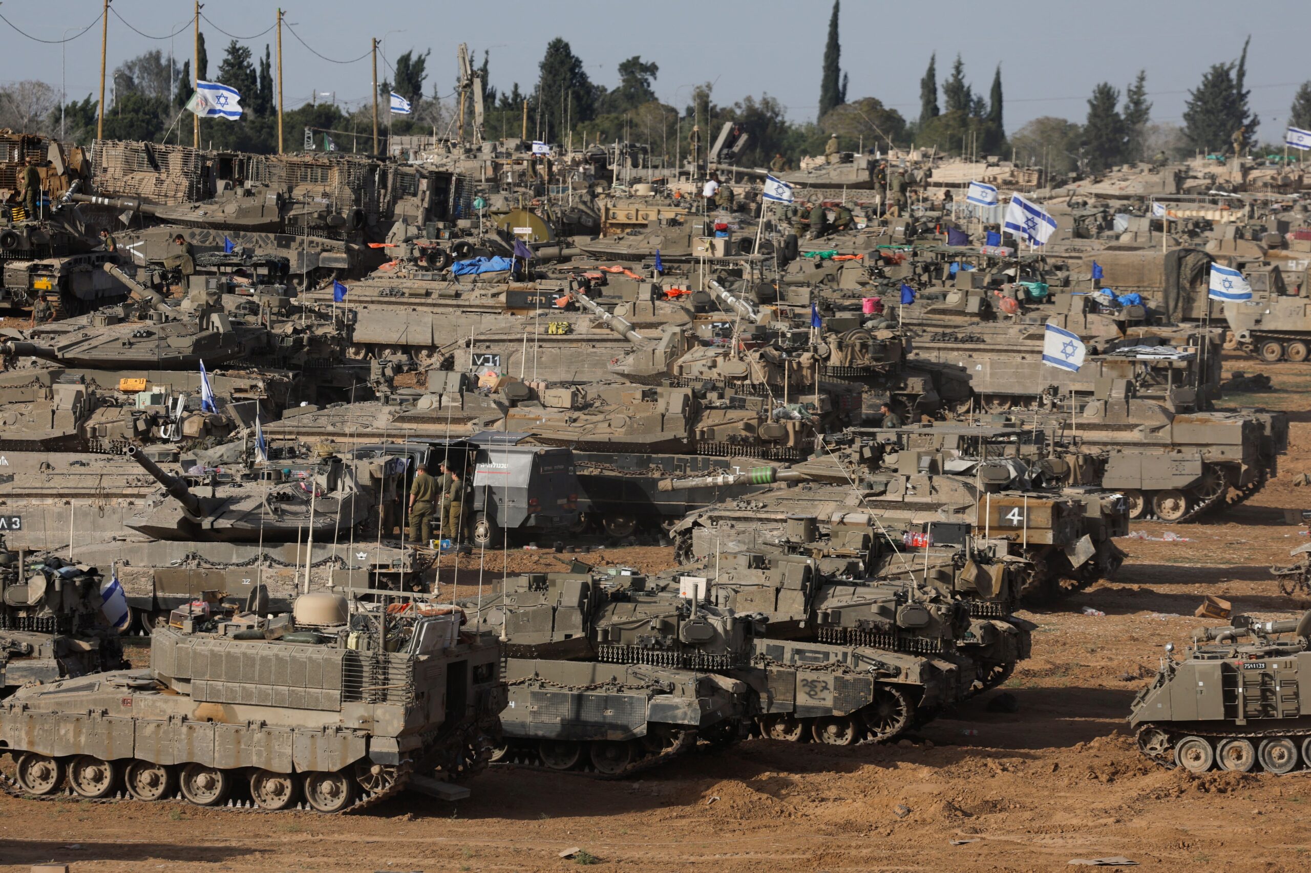 Israel resgata quatro reféns e palestinos dizem que 93 foram mortos em injúria