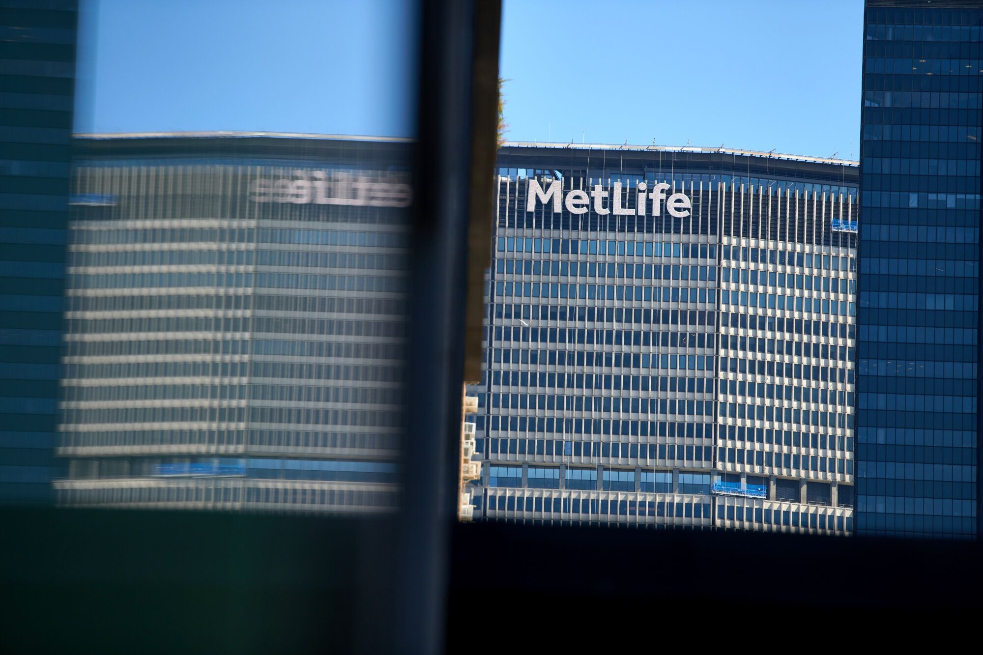 MetLife procura concórdia para comprar profissional em confiança particular Hayfin