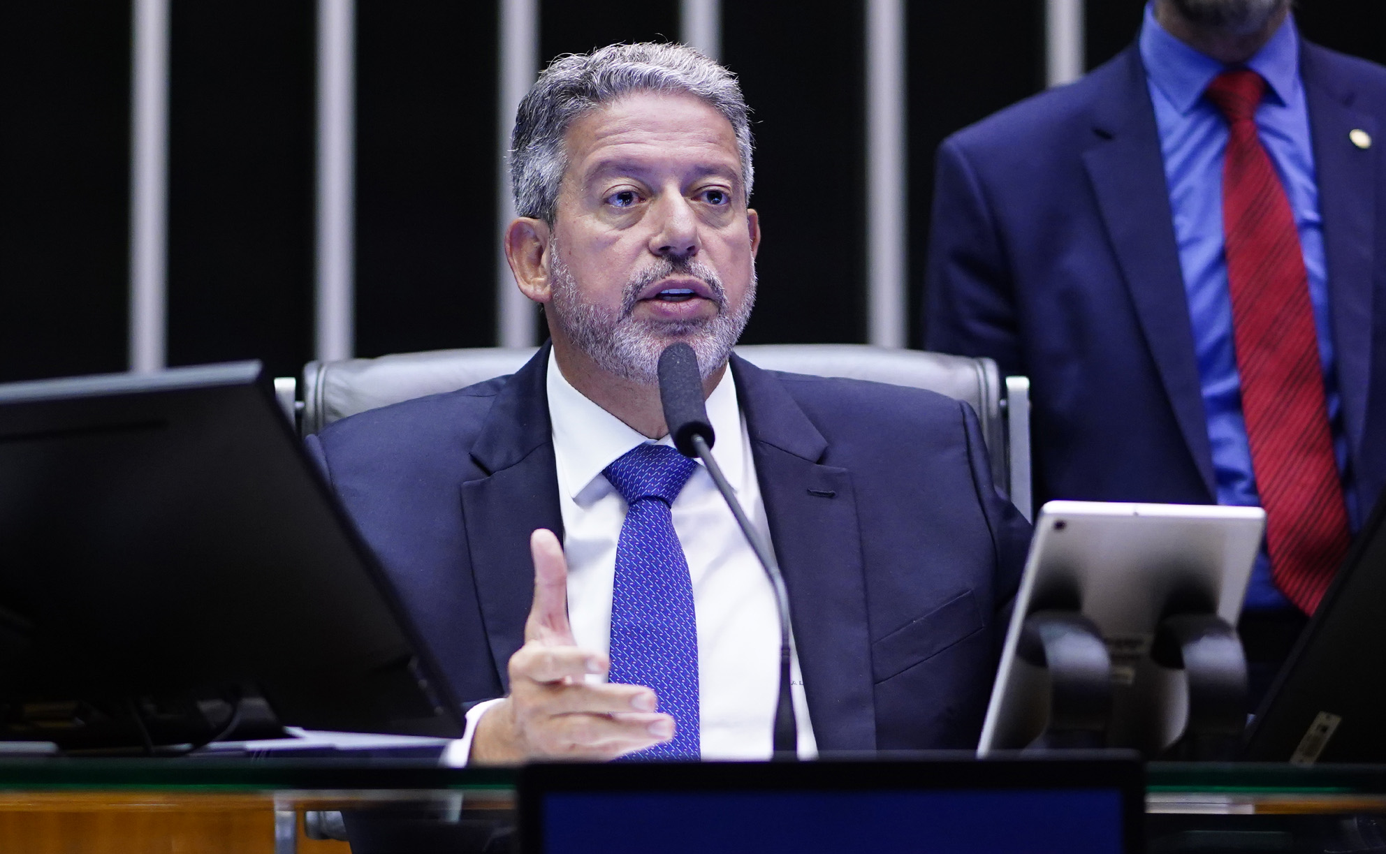 Lira ameaço sufrágio do Movimentar na Tertúlia facto Senado tire “imposto da blusinha” de projeto