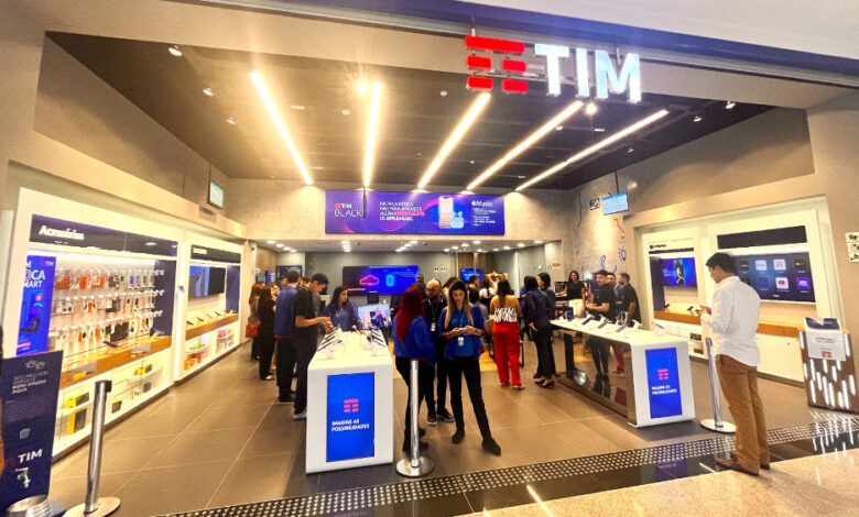 Tim (TIMS3) tem juro líquido de R$ 781 milhões no segundo trimestre, subida de 22,5% Tim (TIMS3) tem juro líquido de R$ 781 milhões no segundo trimestre, subida de 22,5%